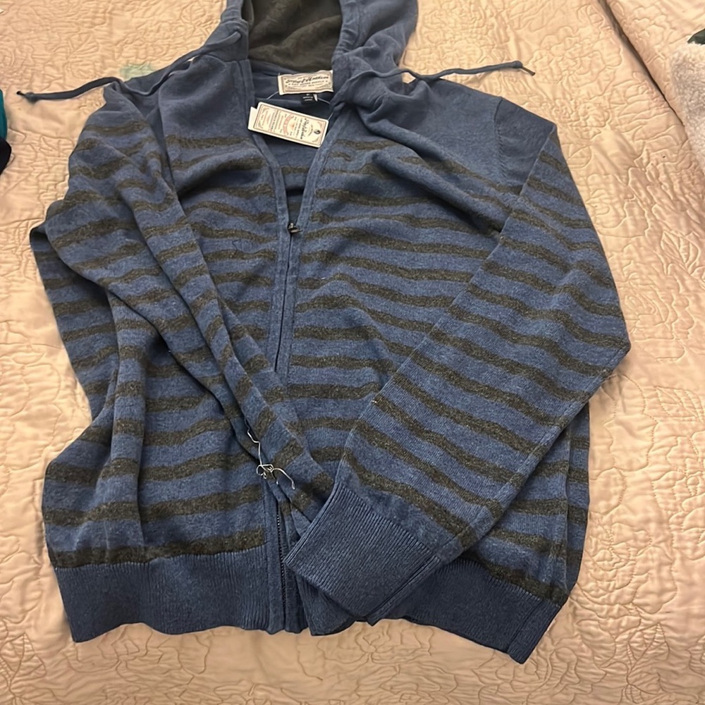 Moving Sale! { Flag And Anthem* DRY GOODS SUPPLY * Jacket hoodie size L